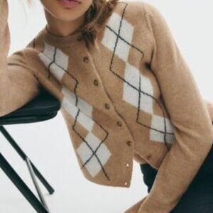NEW H&M Preppy Argyle Patterned Button-Front Cardigan Sweater In Tan - L